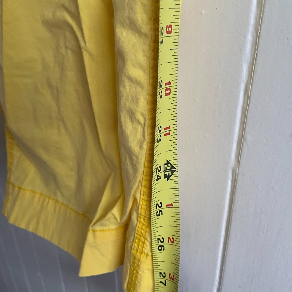 NEW YORK & COMPANY Soft Banana Yellow Gorgeous VINTAGE Capris. NY & Co - Picture 5 of 12